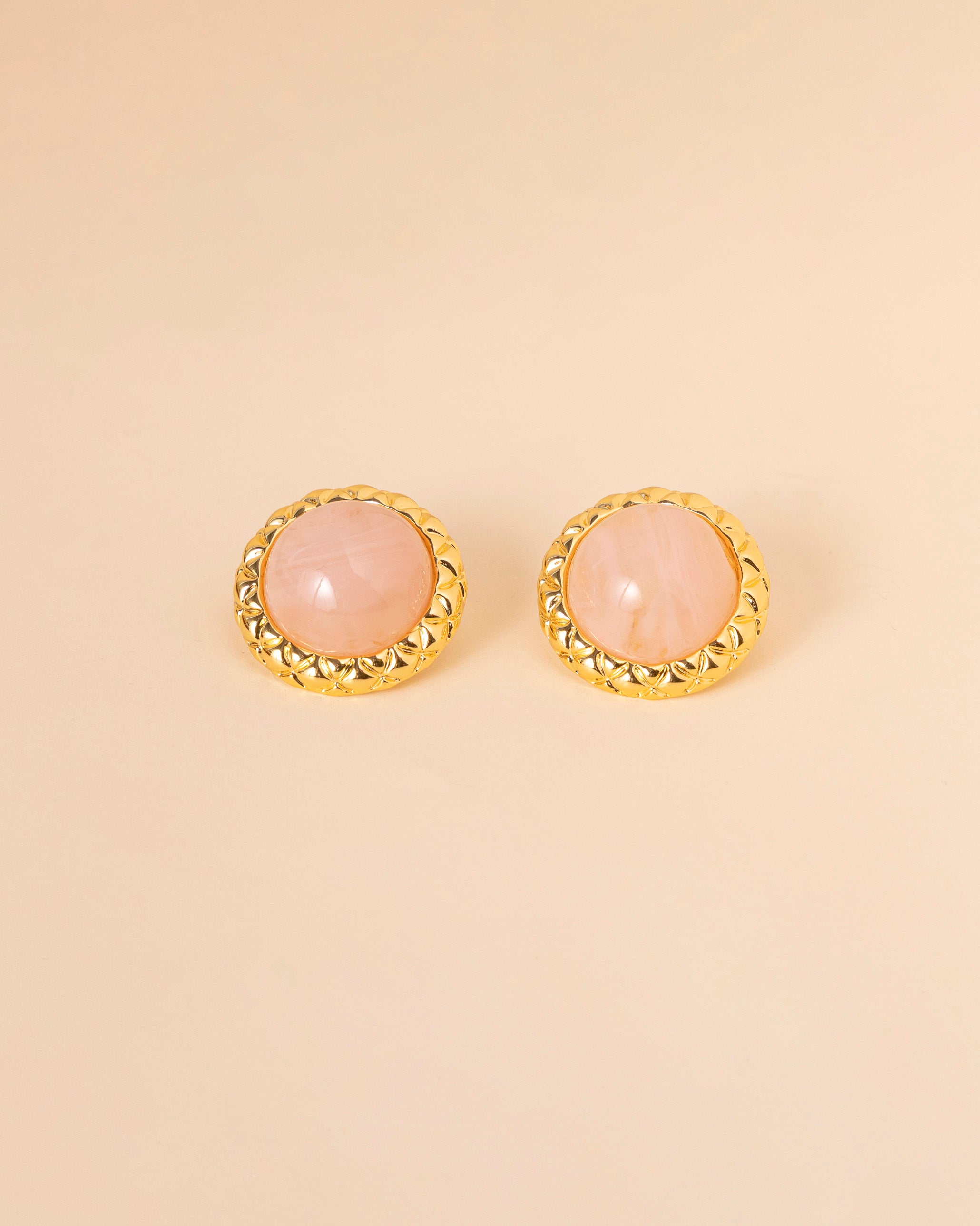 Luma Studs
