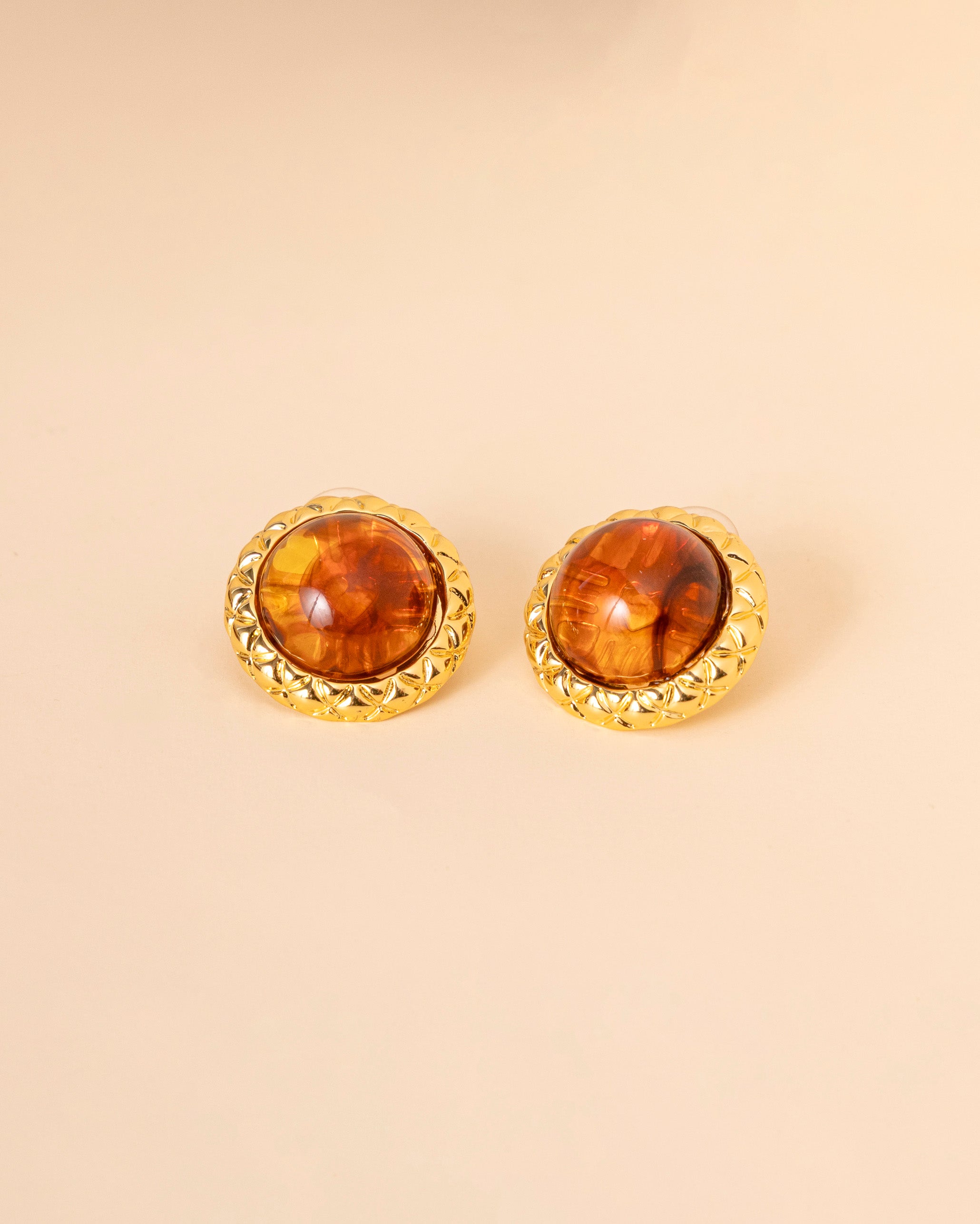 Luma Studs