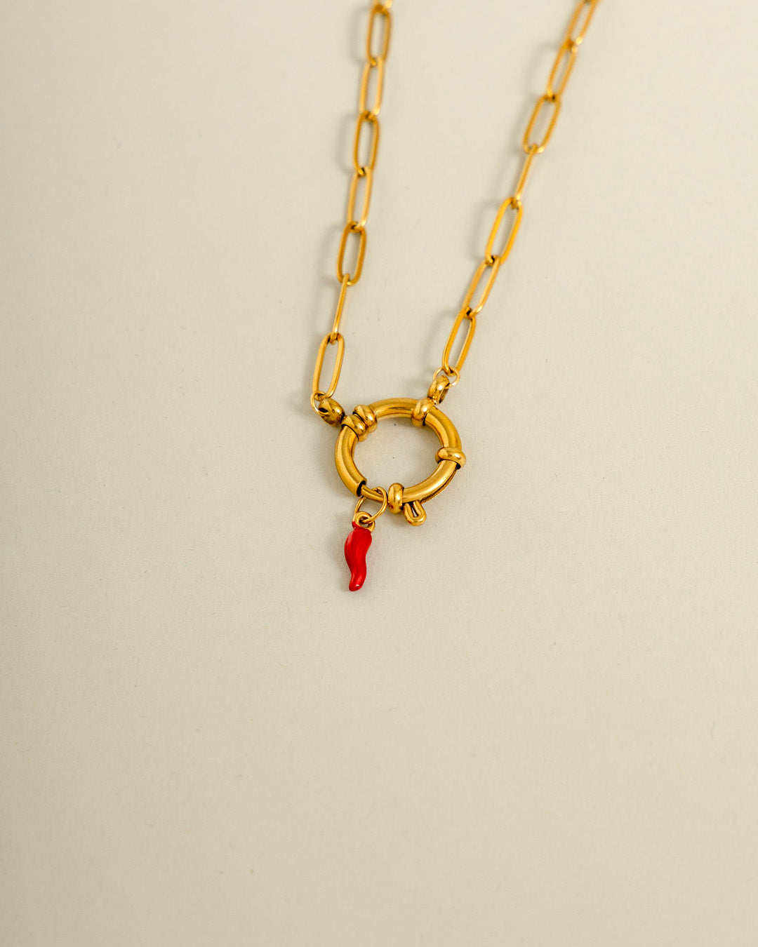 Picante Charm