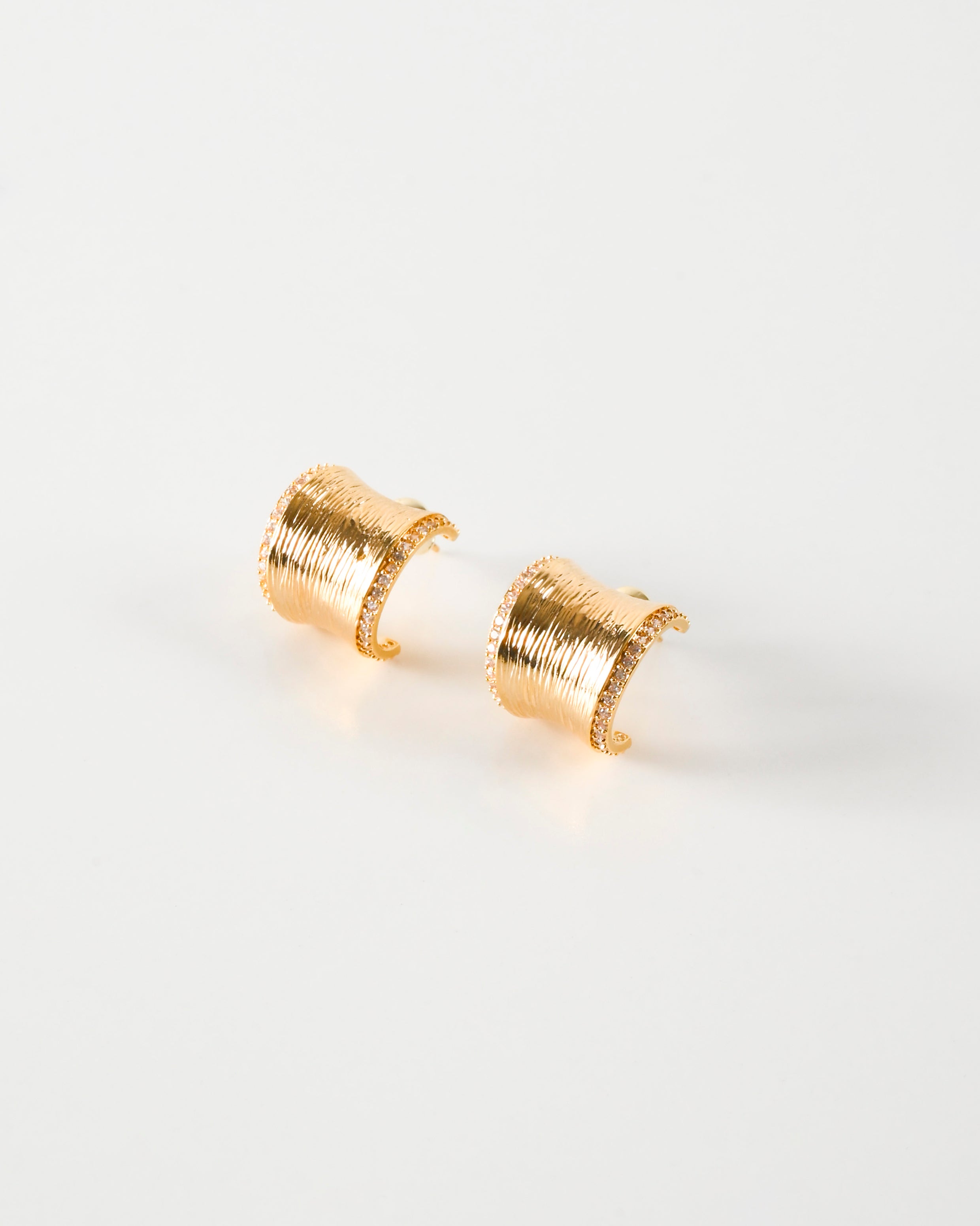 The Gallerist Studs