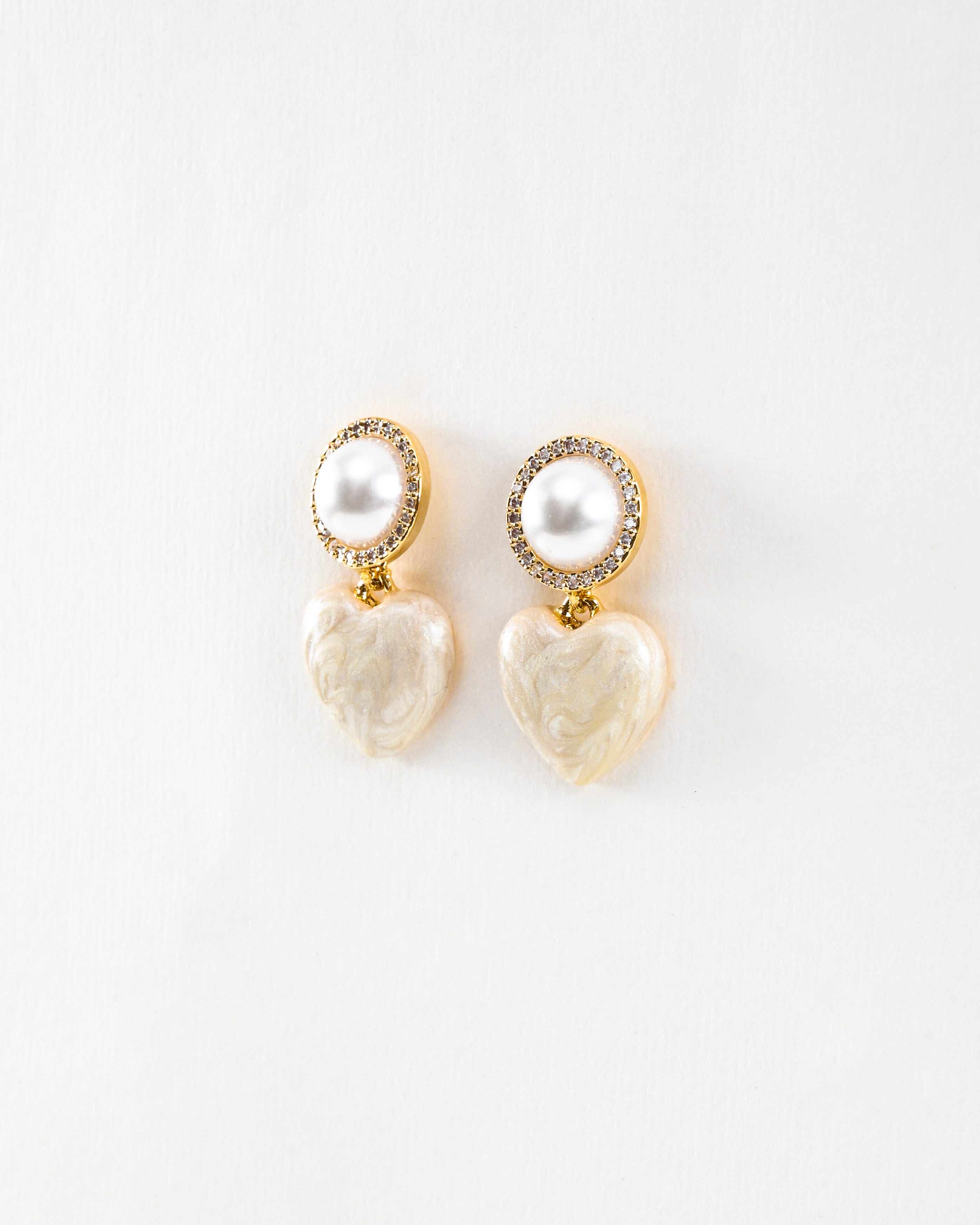 Moonmilk Studs