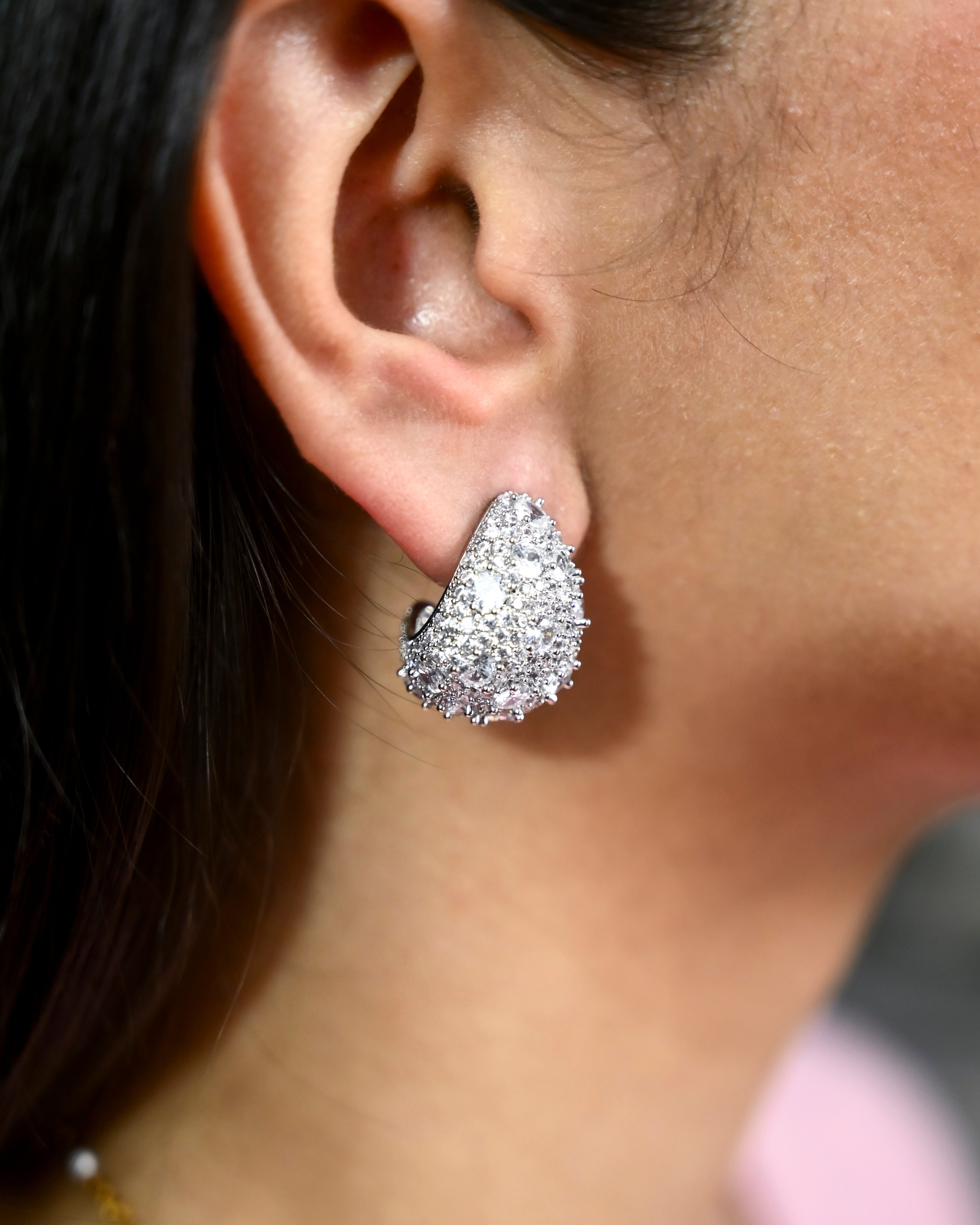 Liquid Light Studs