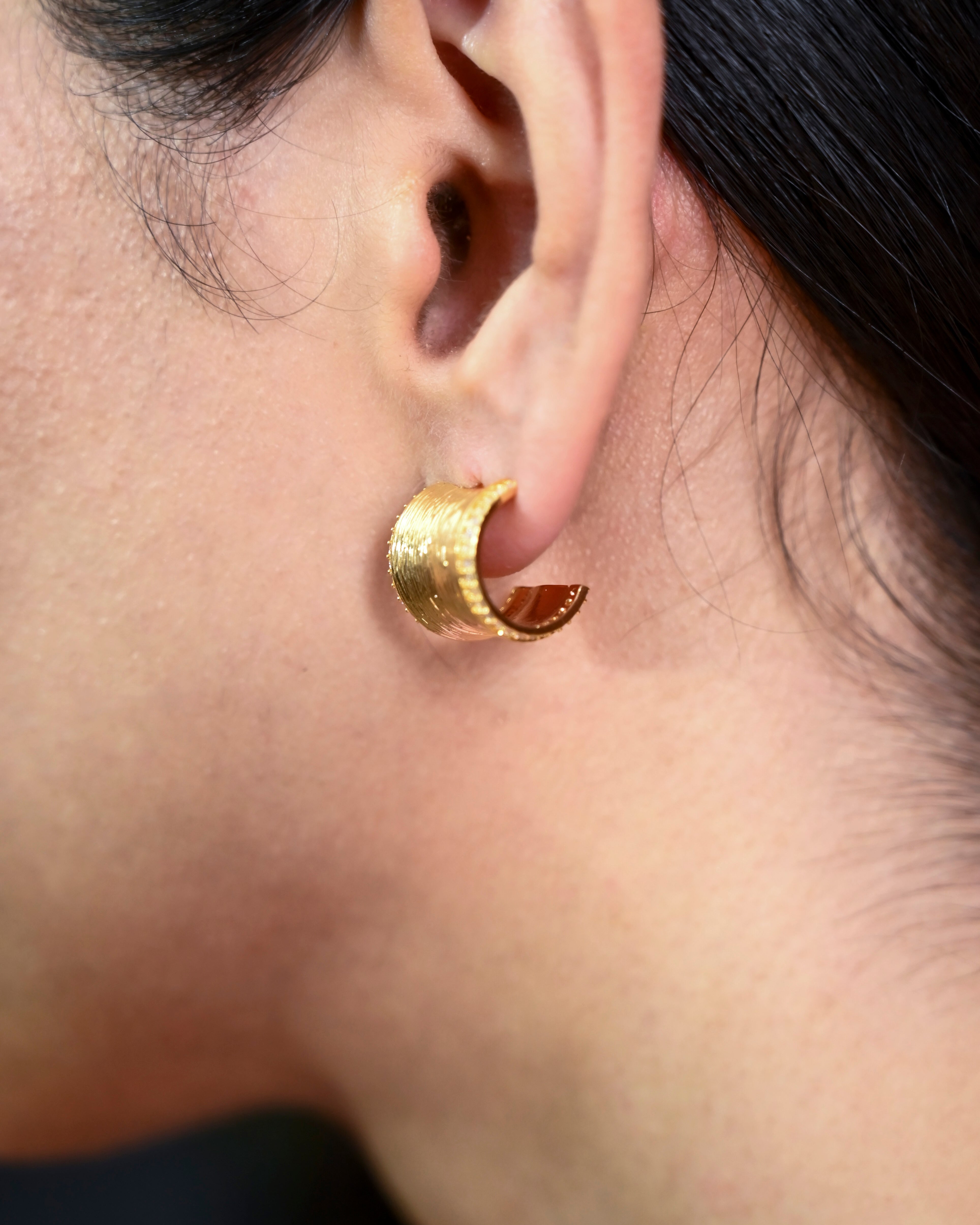 The Gallerist Studs