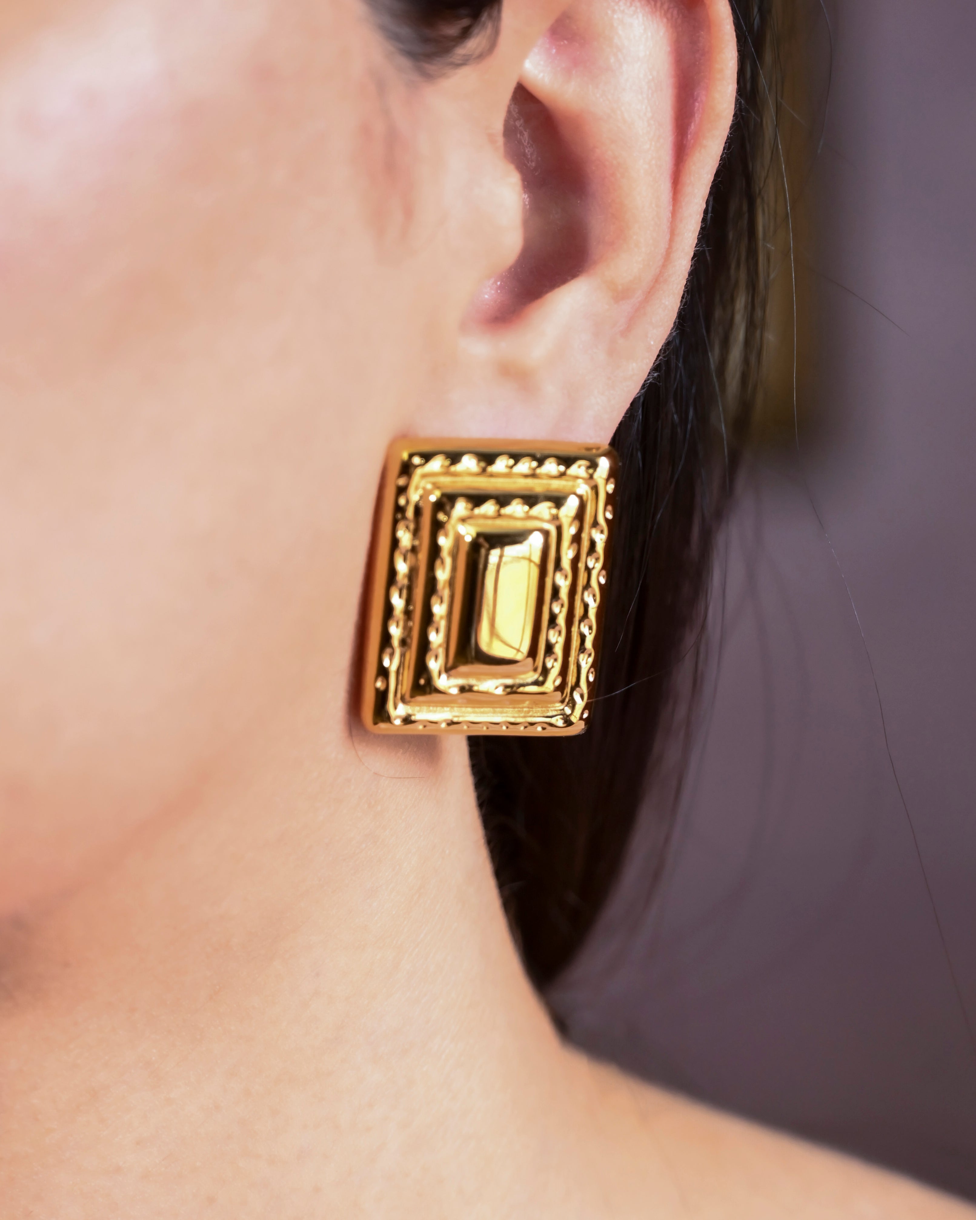 Classic Gold Studs